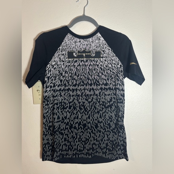 Nike short sleeve tee‎ - Picture 1 of 6